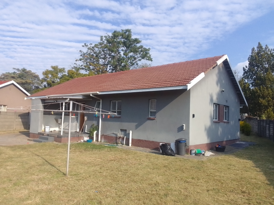 To Let 3 Bedroom Property for Rent in Protea Park North West